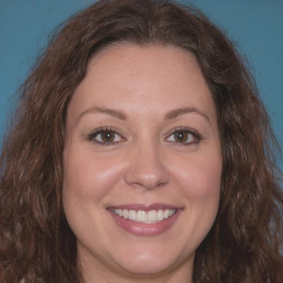 Nora Helgesen, Investment Education Specialist